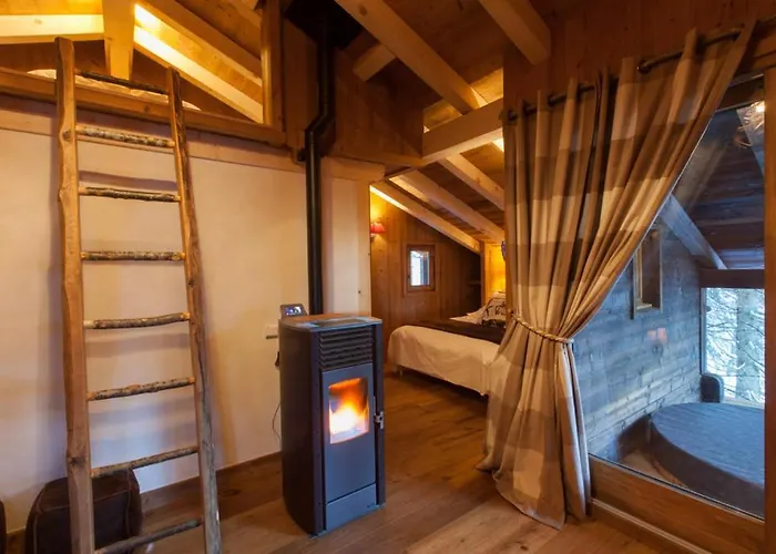 Cabane Entre Terre Et Ciel